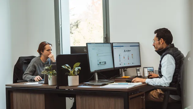 Bureaux des services administratifs