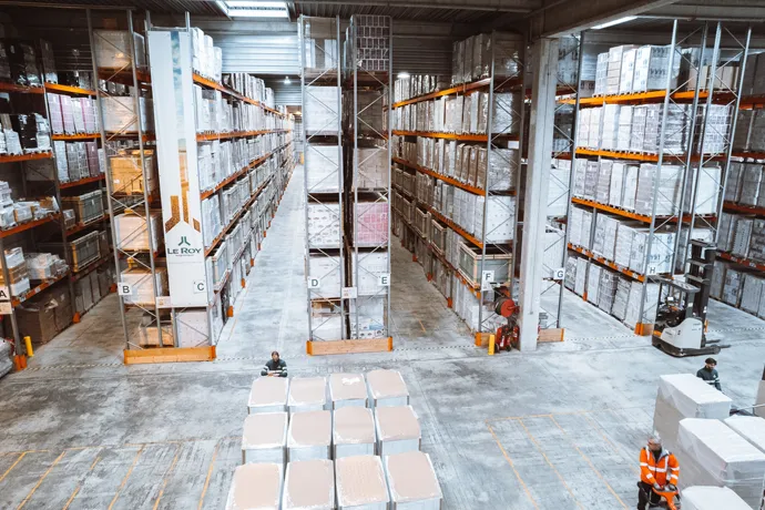 Entrepôt de stockage à Cestas